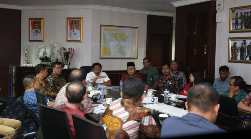 Gubernur dan Pengusaha Resor Bahas Kejayaan Wisata Bahari